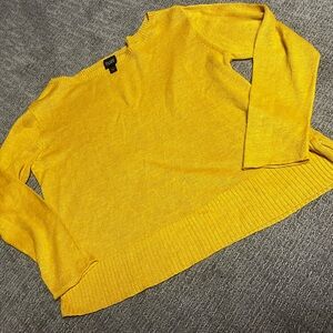 Eileen Fisher yellow gold long sleeve 100% linen sweater